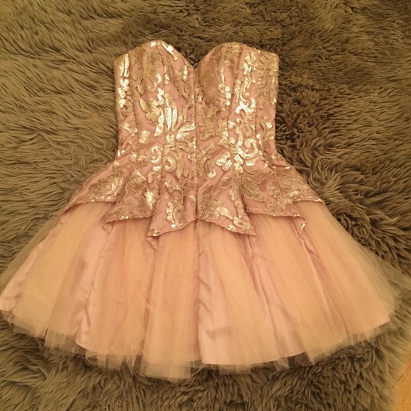 Dresses & Skirts - Masquerade Champagne & Gold Sequin Dress 3/4 Prom